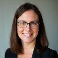 Clodagh Ní Chatháin headshot